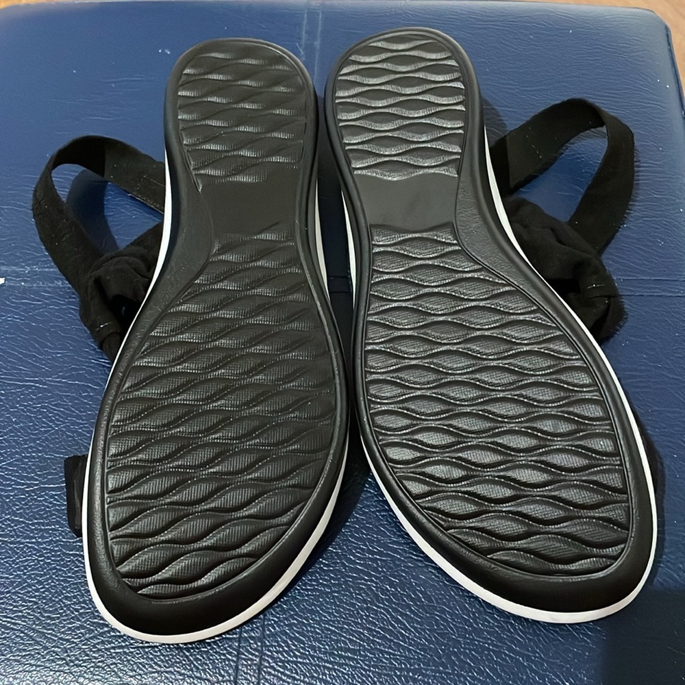 Woman’s sandals - Picture 4 of 4